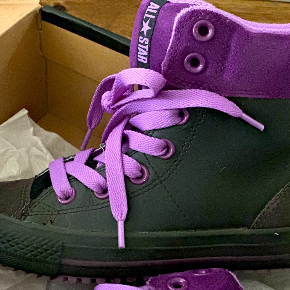 Converse Hi Tops NEW